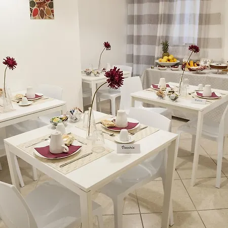 Bed & Breakfast Due Passi 3*